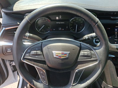 2022 Cadillac XT5 Premium Luxury