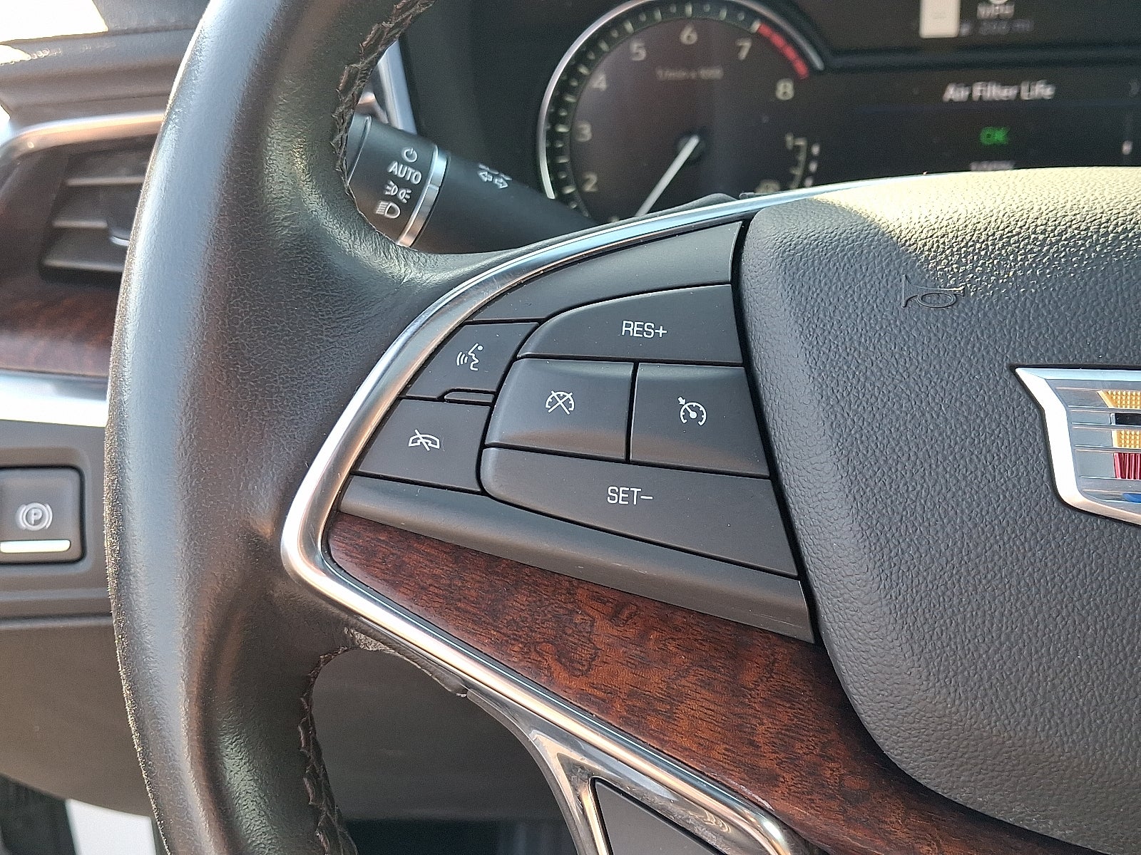 2022 Cadillac XT5 Premium Luxury