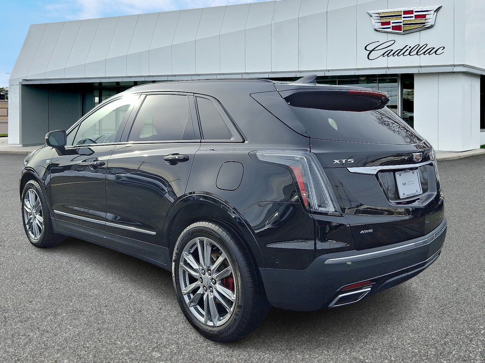 2023 Cadillac XT5 Sport