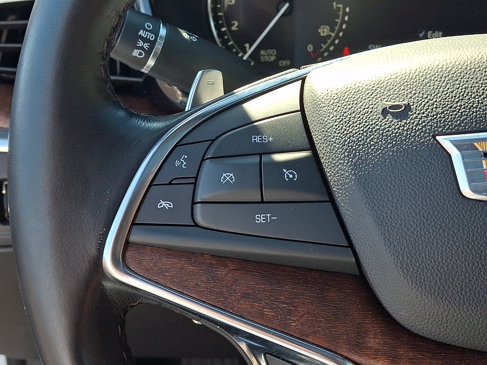 2023 Cadillac XT5 AWD Sport