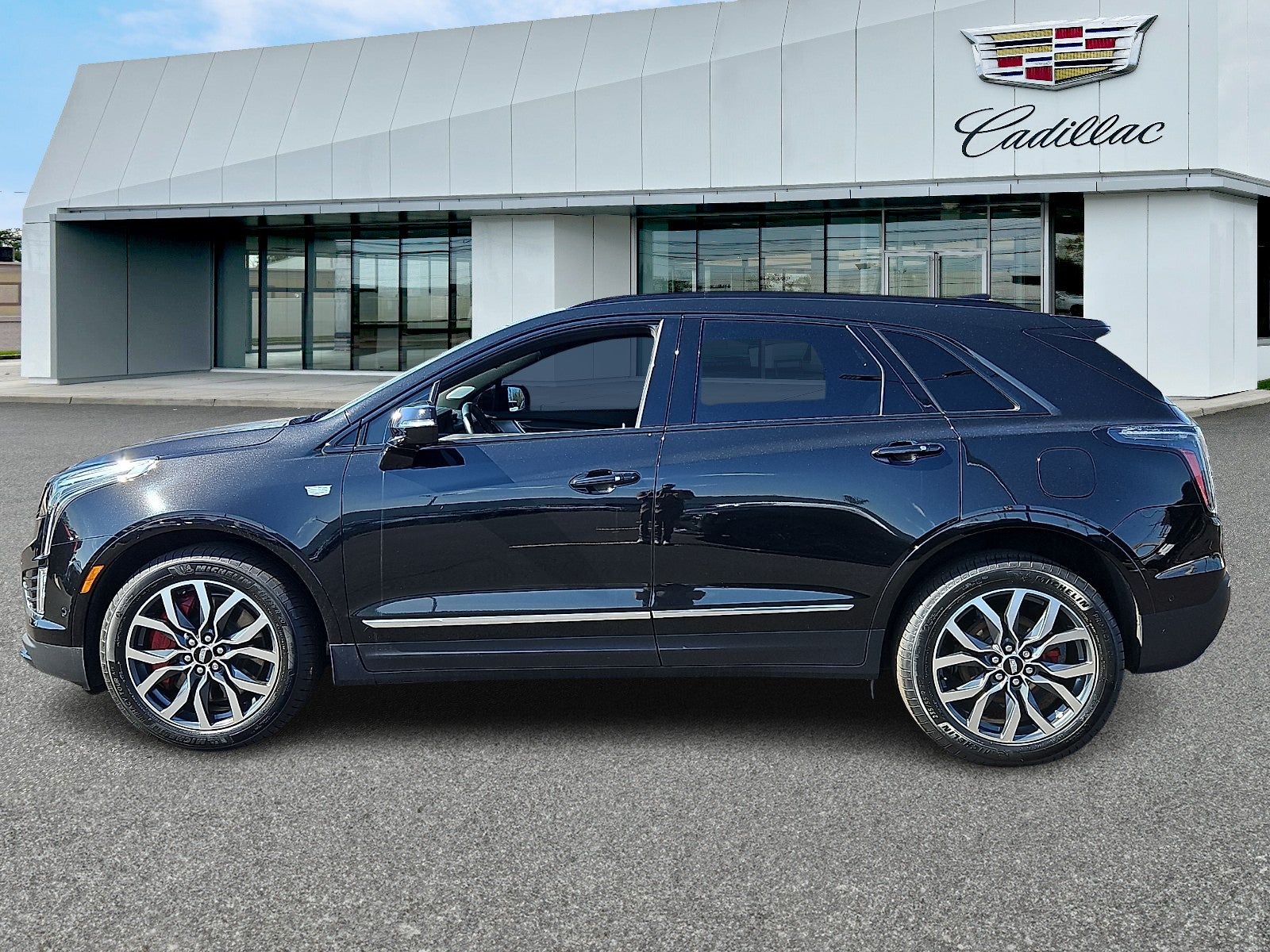 2023 Cadillac XT5 Sport