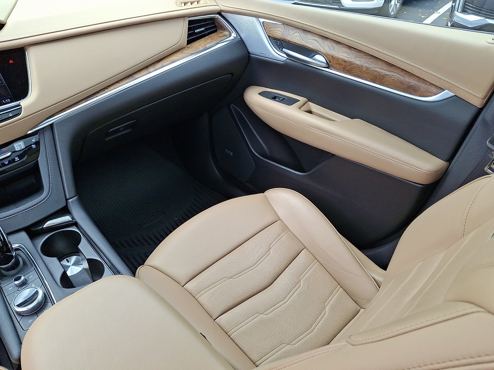 2024 Cadillac XT5 Sport