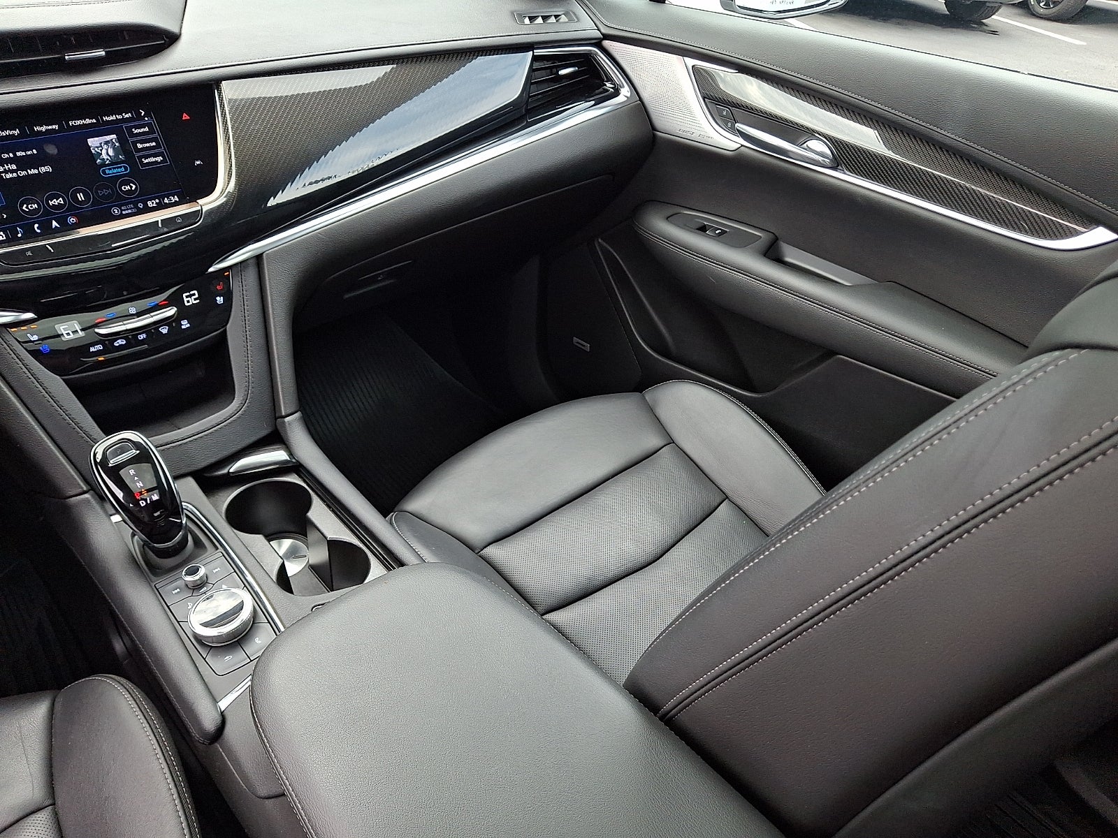 2023 Cadillac XT6 Sport