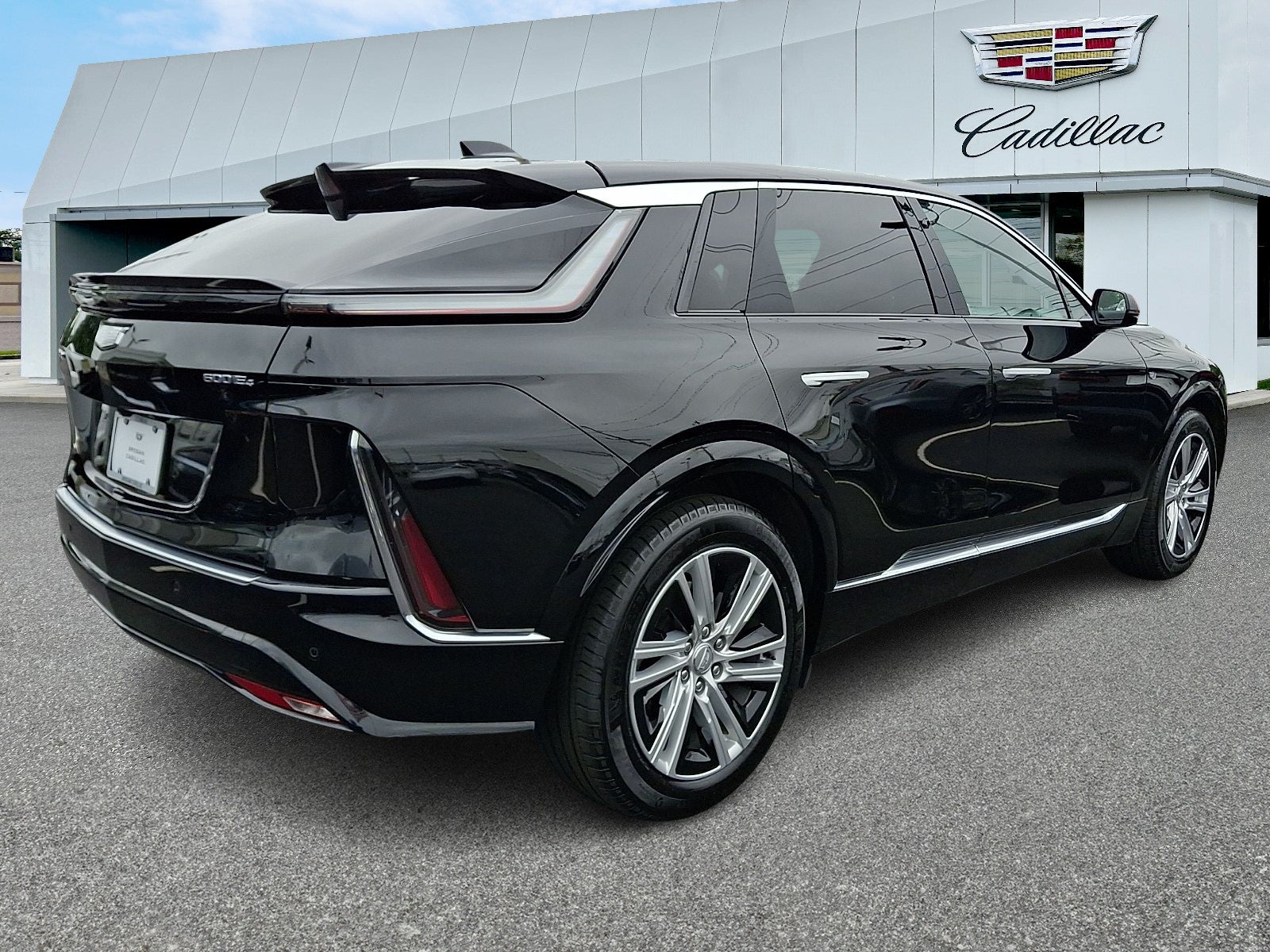 2024 Cadillac LYRIQ Tech