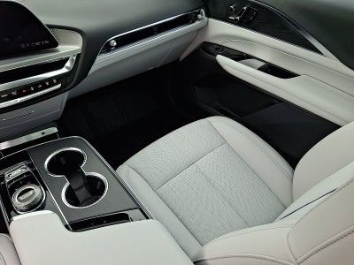 2025 Cadillac LYRIQ Luxury 1