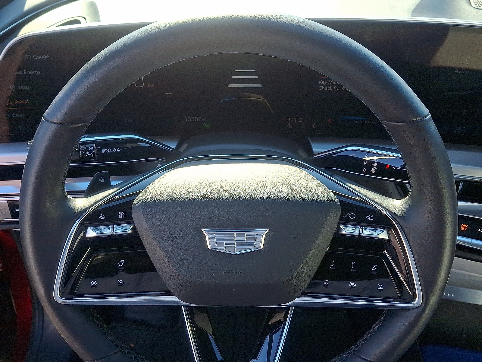 2024 Cadillac LYRIQ Luxury 1