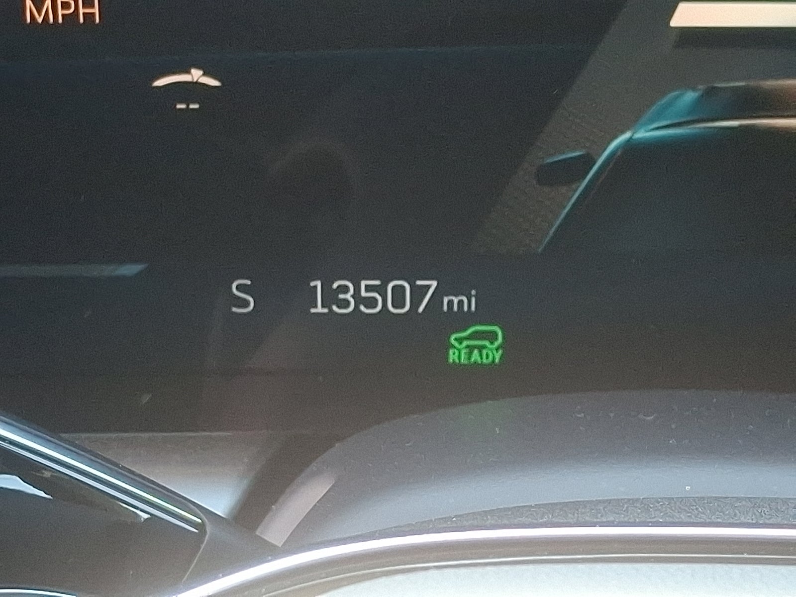 2024 Cadillac LYRIQ Luxury 1