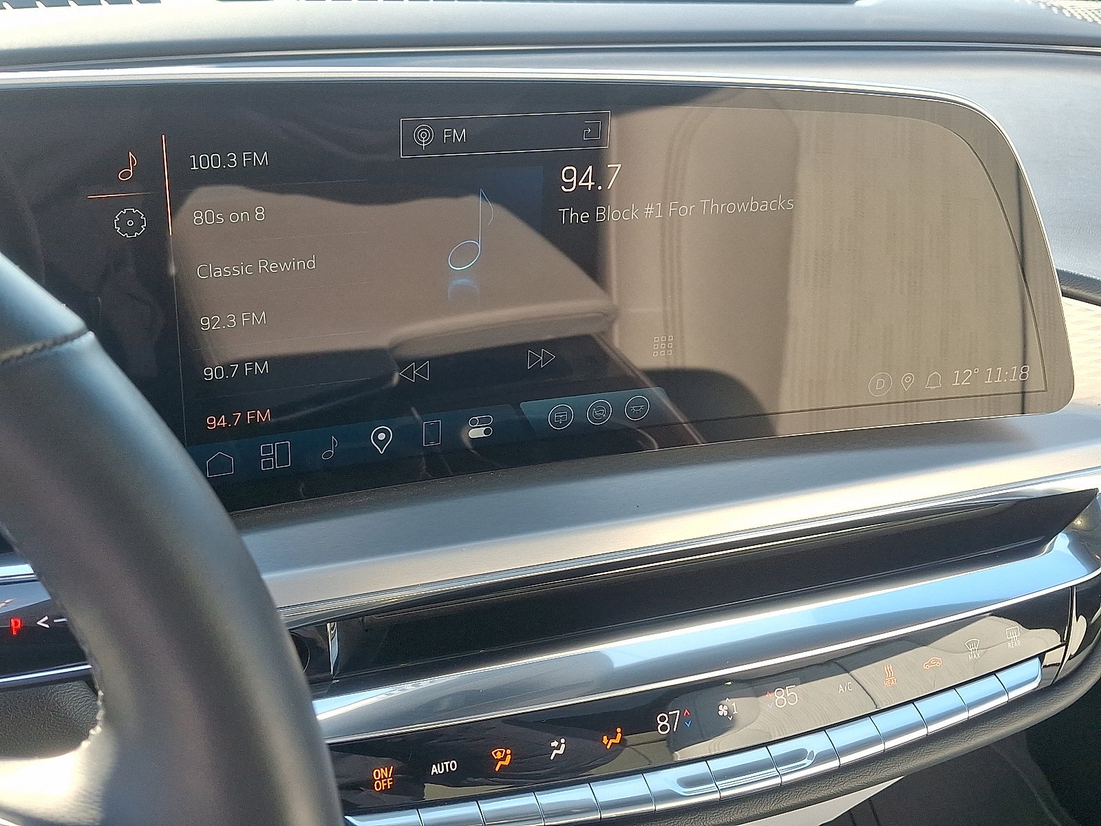 2024 Cadillac LYRIQ Luxury 1