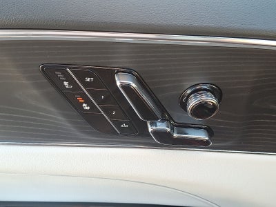 2024 Cadillac LYRIQ Luxury 1