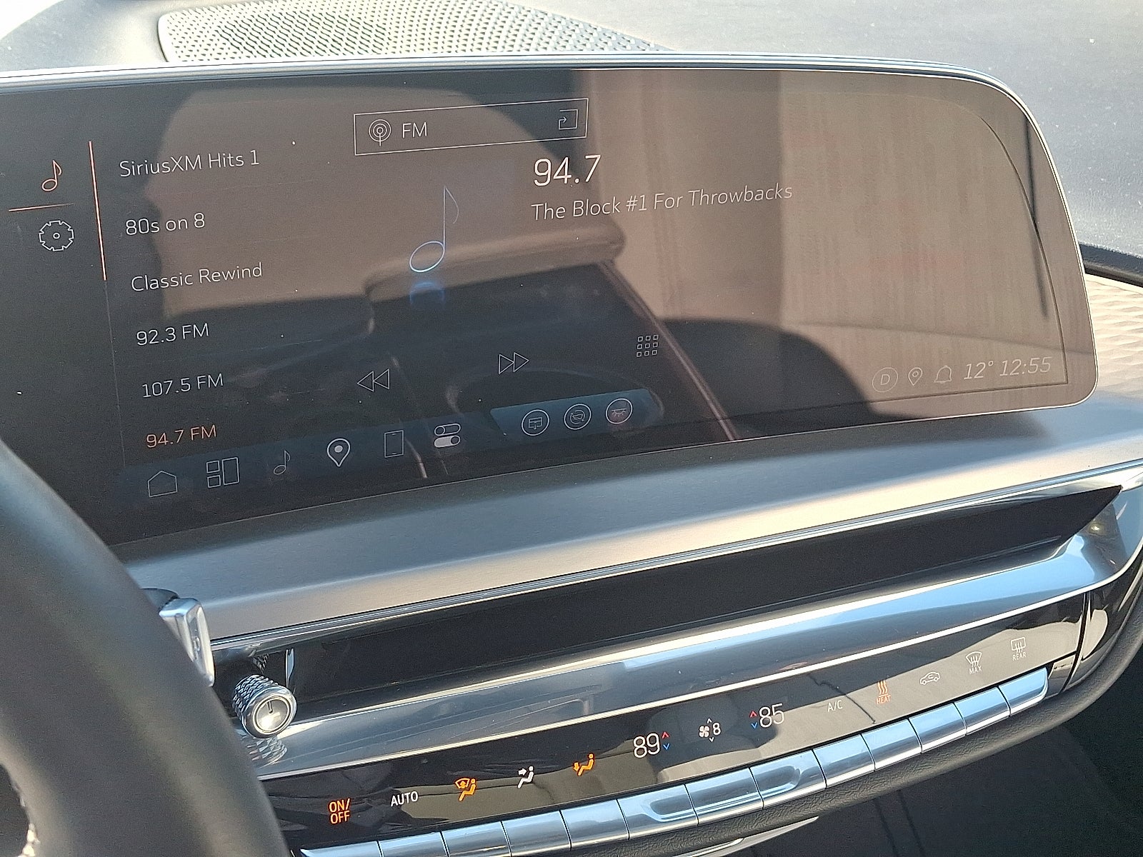 2024 Cadillac LYRIQ Luxury 1