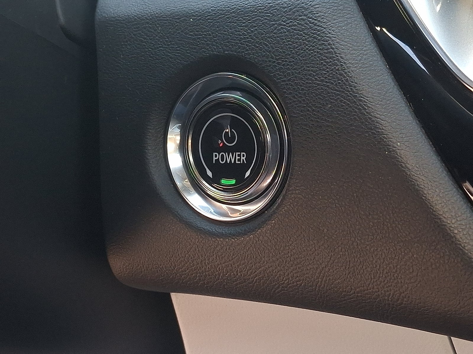 2024 Cadillac LYRIQ Luxury 1