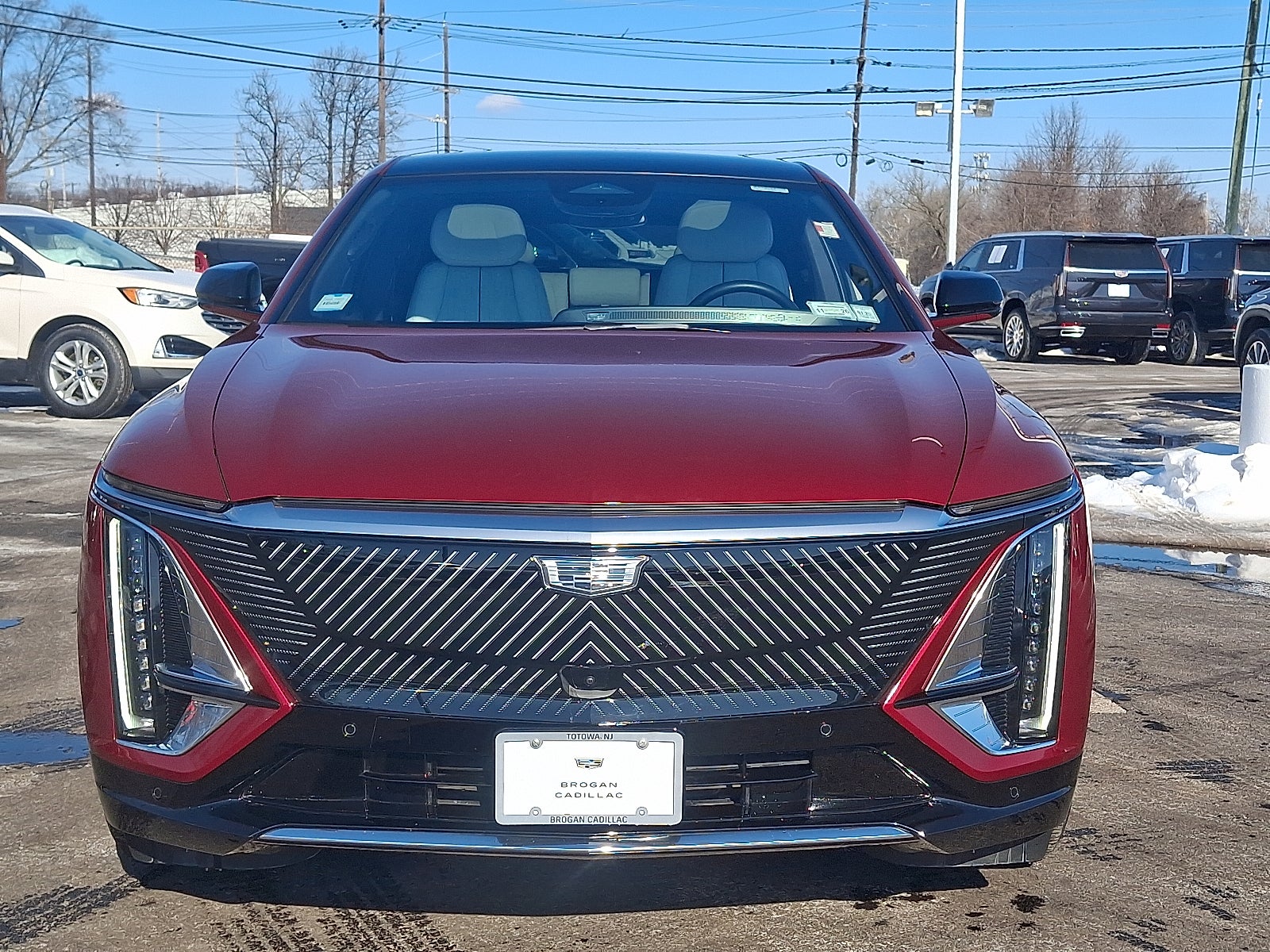 2024 Cadillac LYRIQ Luxury 1