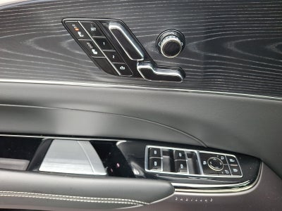 2024 Cadillac LYRIQ Luxury 1