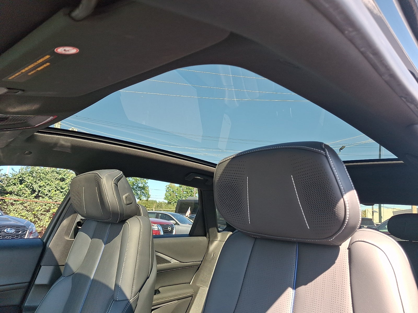 2024 Cadillac LYRIQ Luxury 2