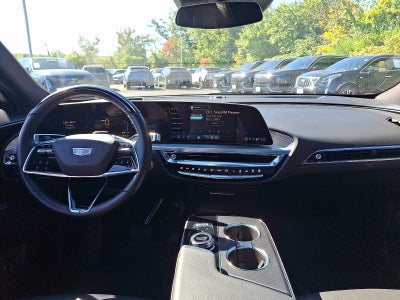 2024 Cadillac LYRIQ Luxury 2