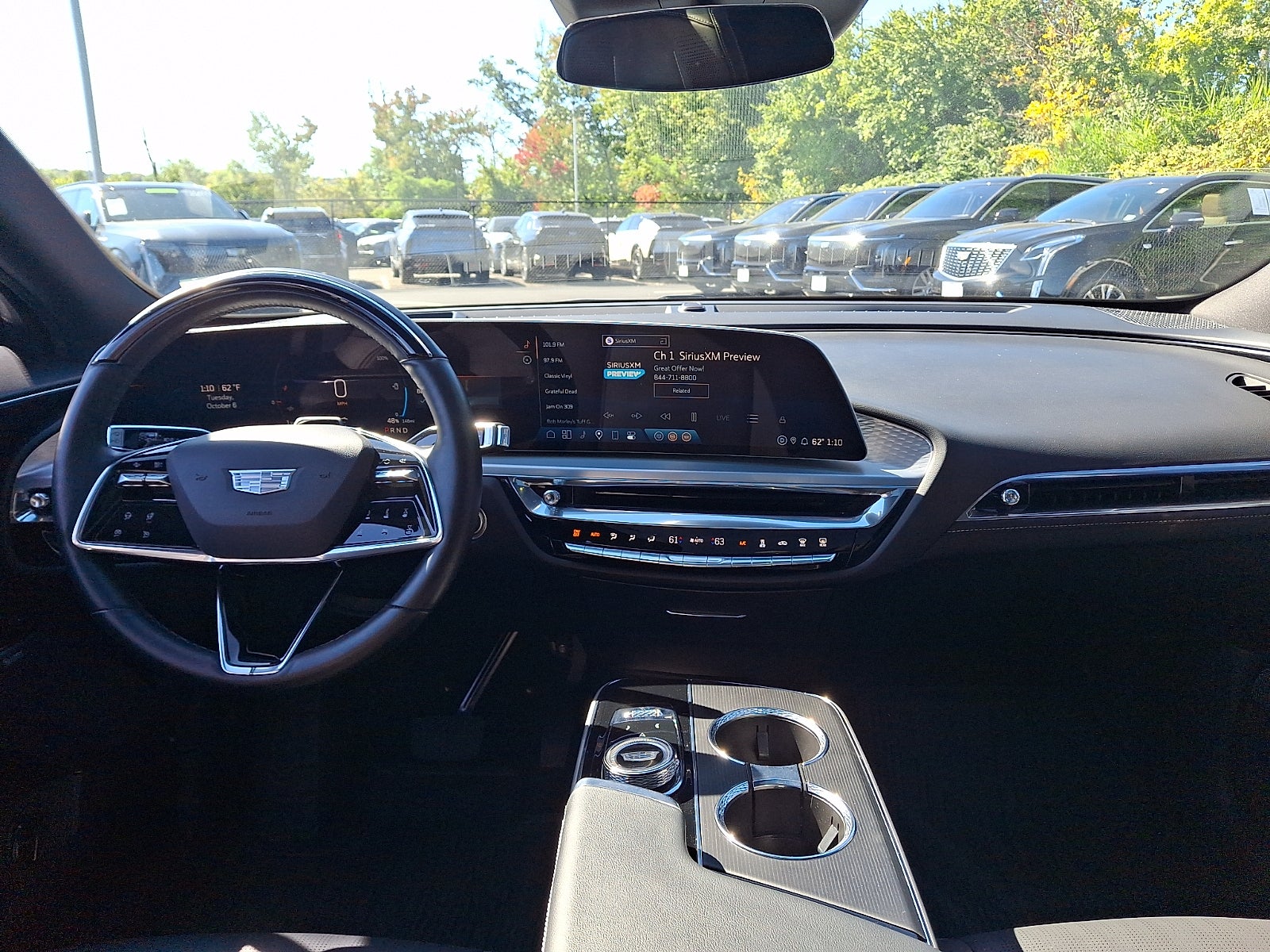 2024 Cadillac LYRIQ Luxury 2