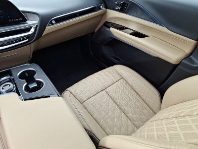 2024 Cadillac LYRIQ Luxury 3