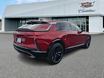 2024 Cadillac LYRIQ Luxury 3