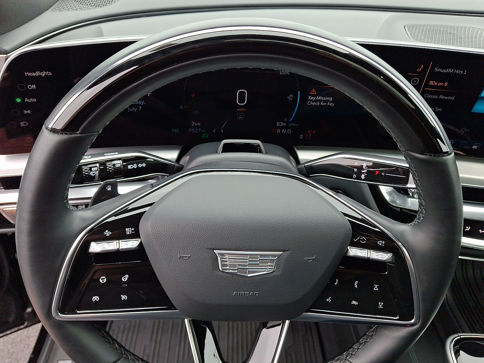 2024 Cadillac LYRIQ Luxury 3