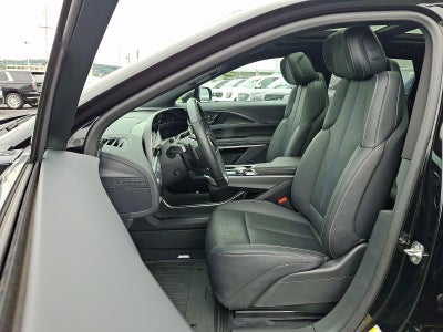 2024 Cadillac LYRIQ Luxury 3