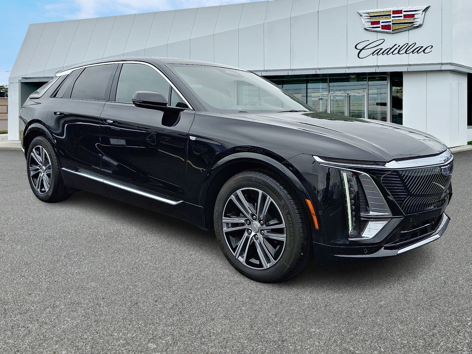 2024 Cadillac LYRIQ Luxury 3