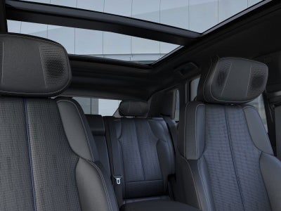 2025 Cadillac LYRIQ Luxury 3