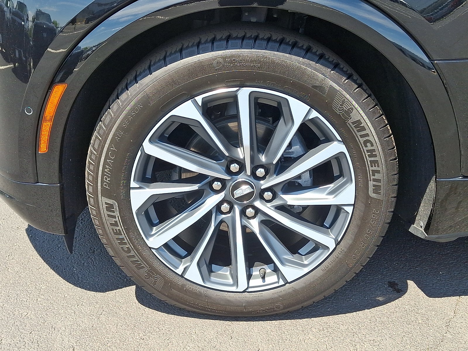 2024 Cadillac LYRIQ Sport 1