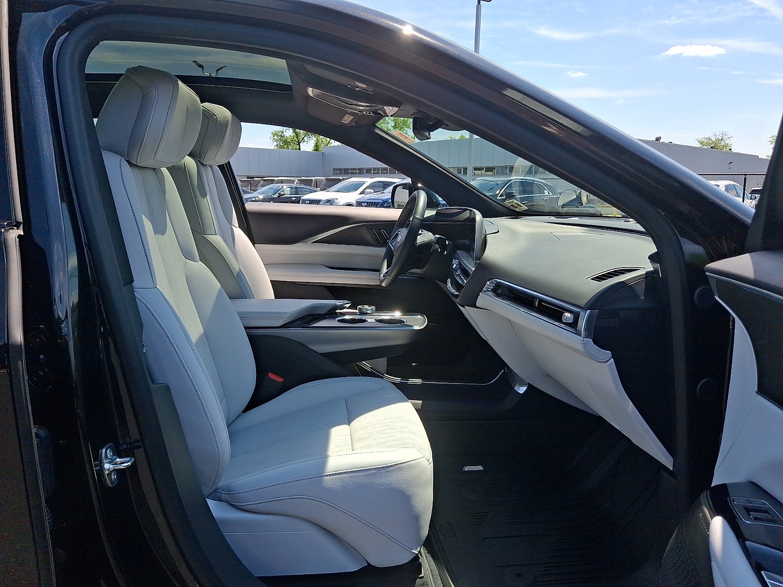 2024 Cadillac LYRIQ Sport 1