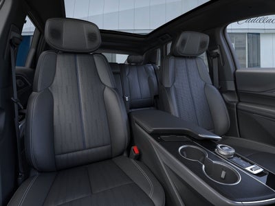 2025 Cadillac LYRIQ Luxury 3