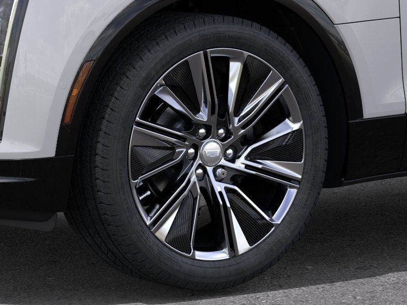 2025 Cadillac LYRIQ Luxury 3