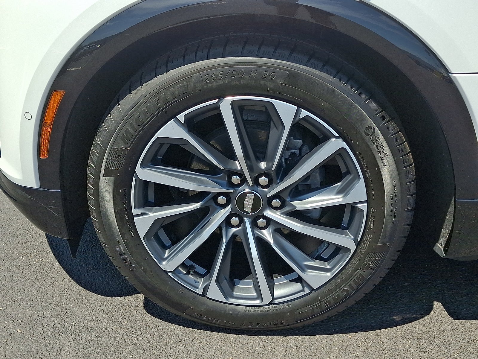 2024 Cadillac LYRIQ Sport 1