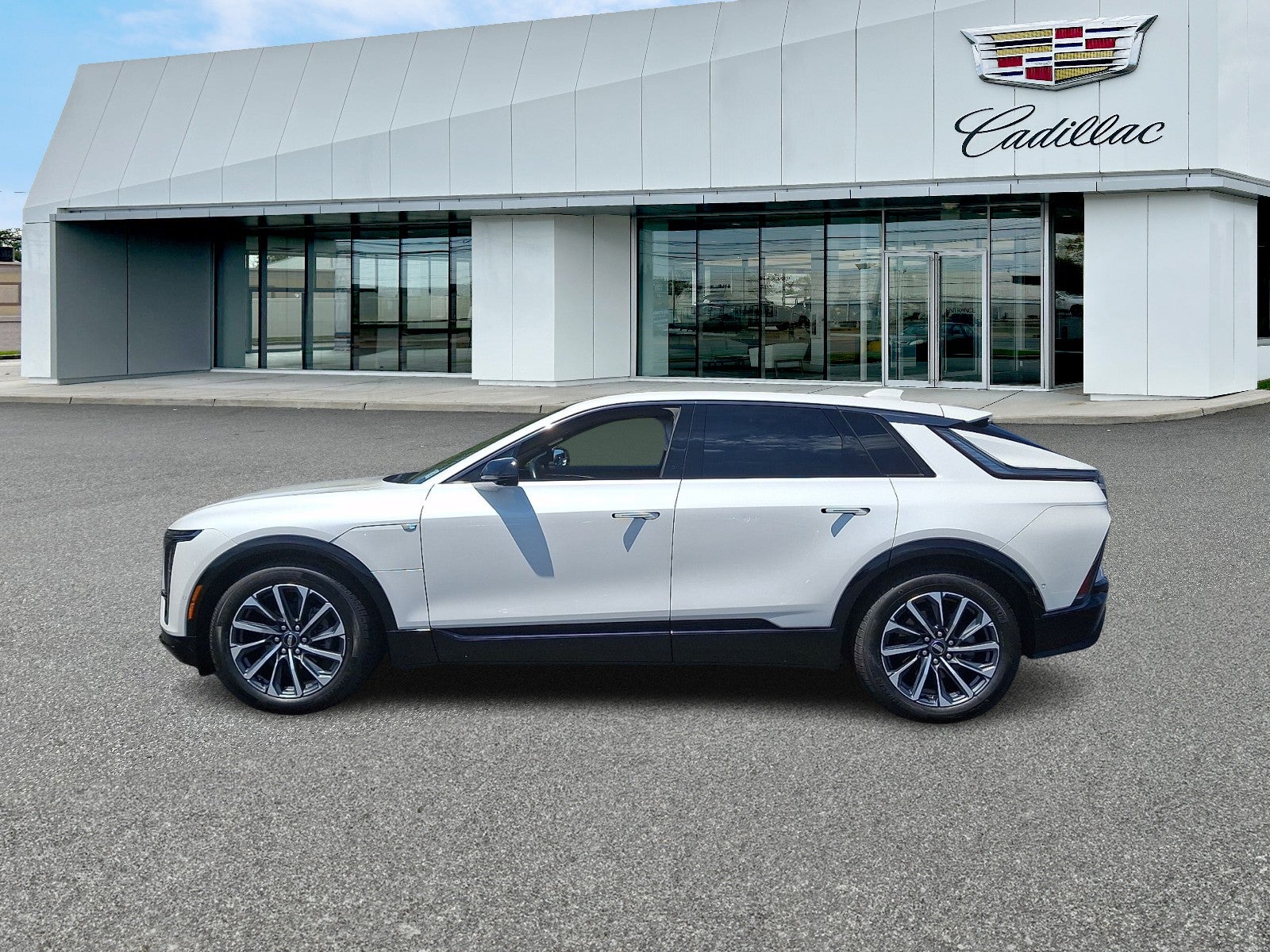 2024 Cadillac LYRIQ Sport 1