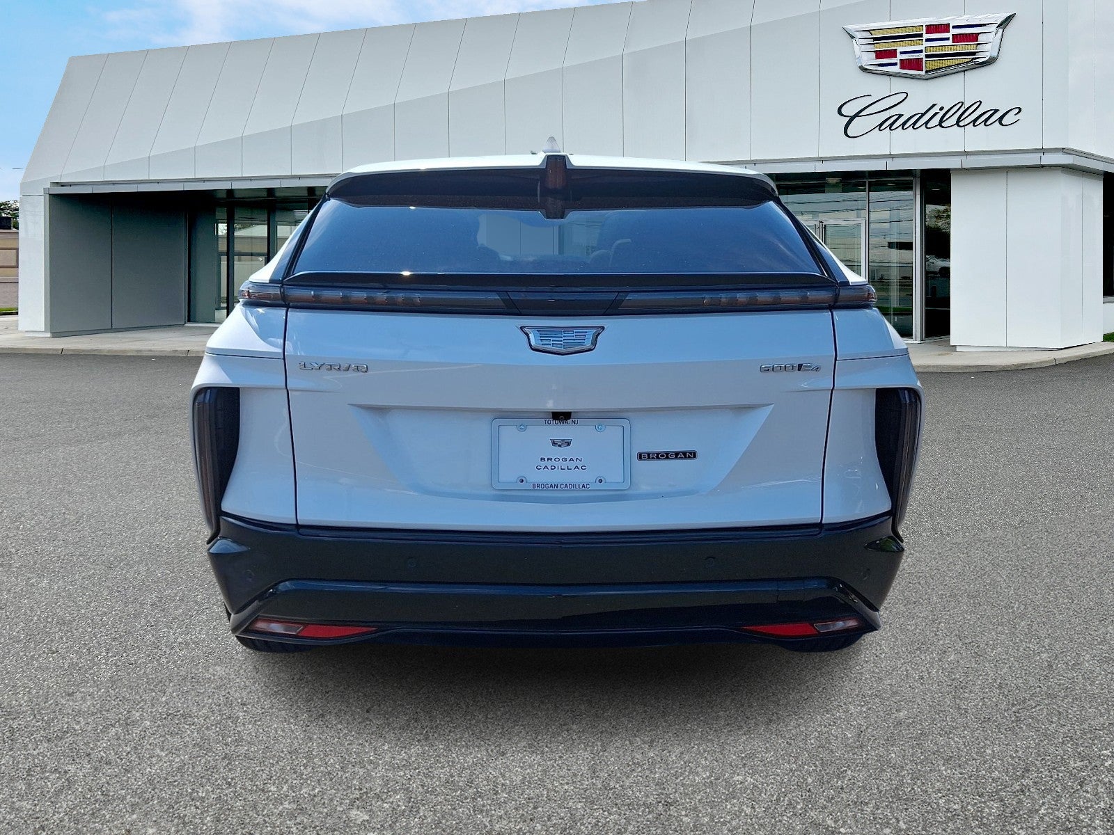 2024 Cadillac LYRIQ Sport 1