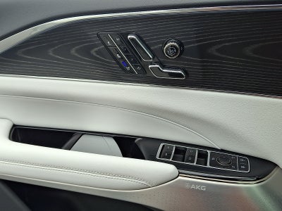 2024 Cadillac LYRIQ Sport 2