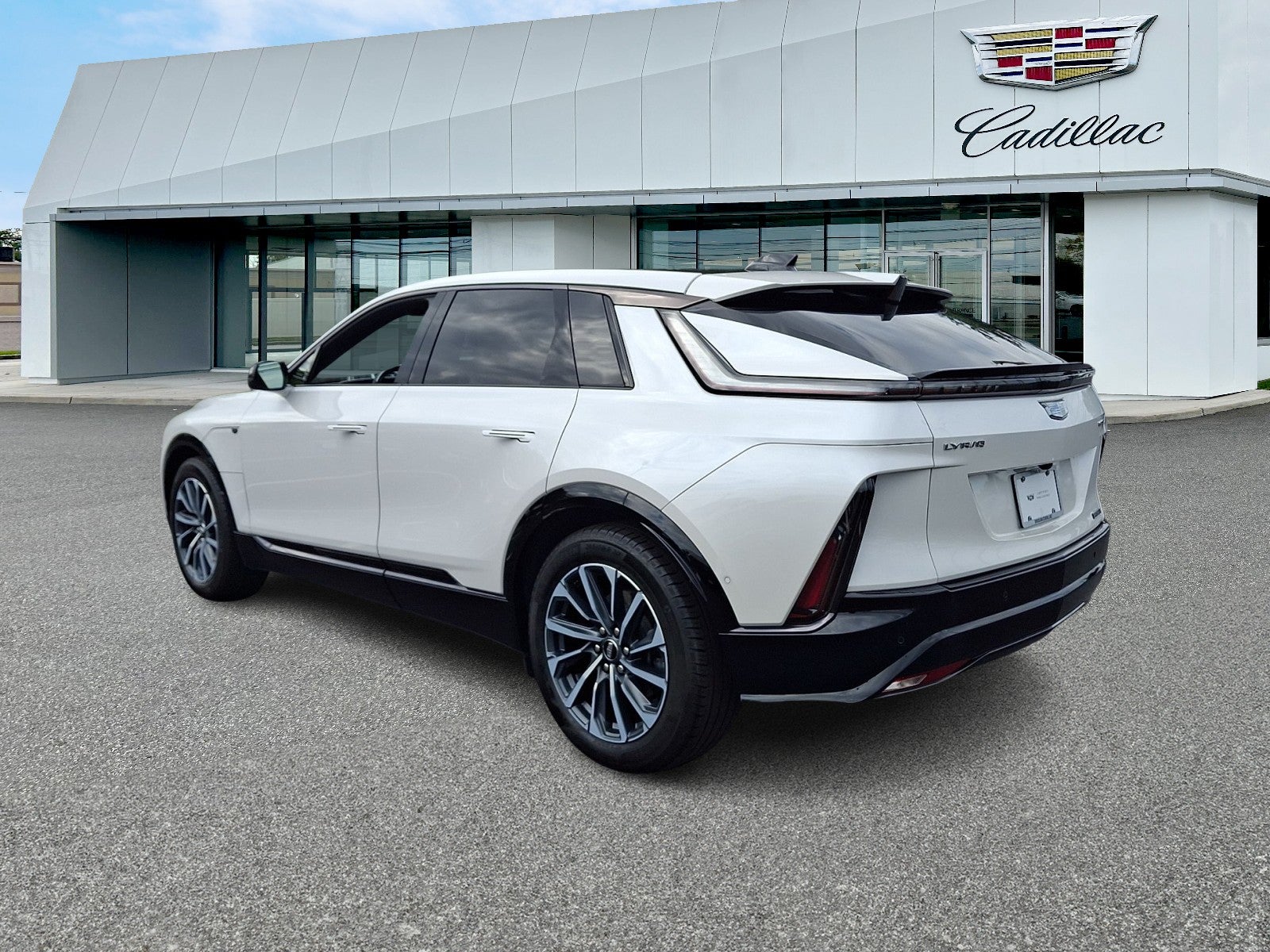 2024 Cadillac LYRIQ Sport 2