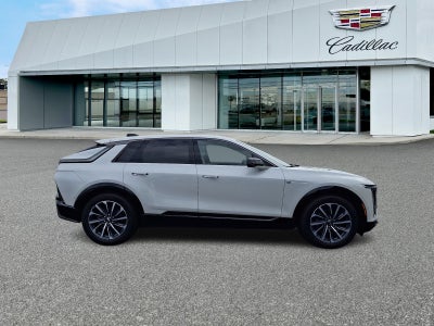 2024 Cadillac LYRIQ Sport 2