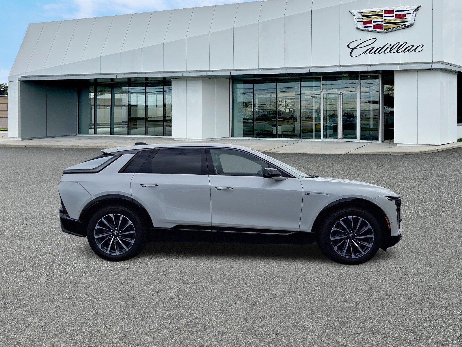 2024 Cadillac LYRIQ Sport 2