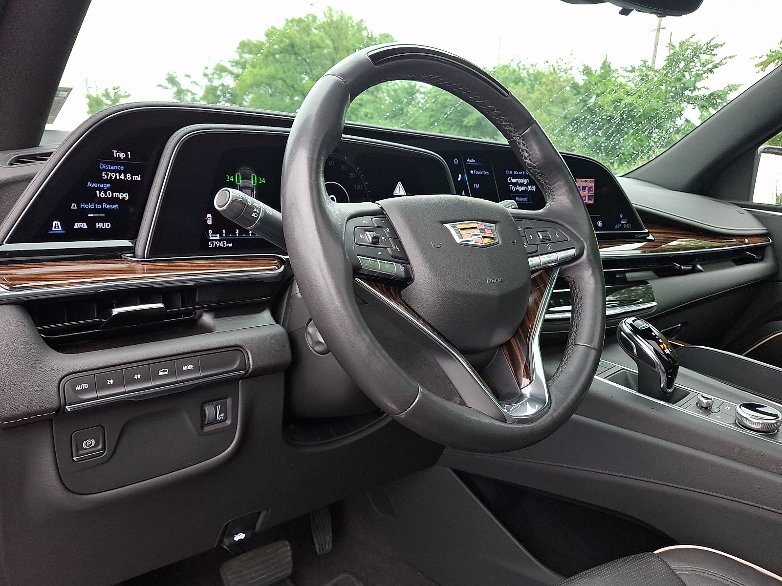 2023 Cadillac Escalade Premium Luxury