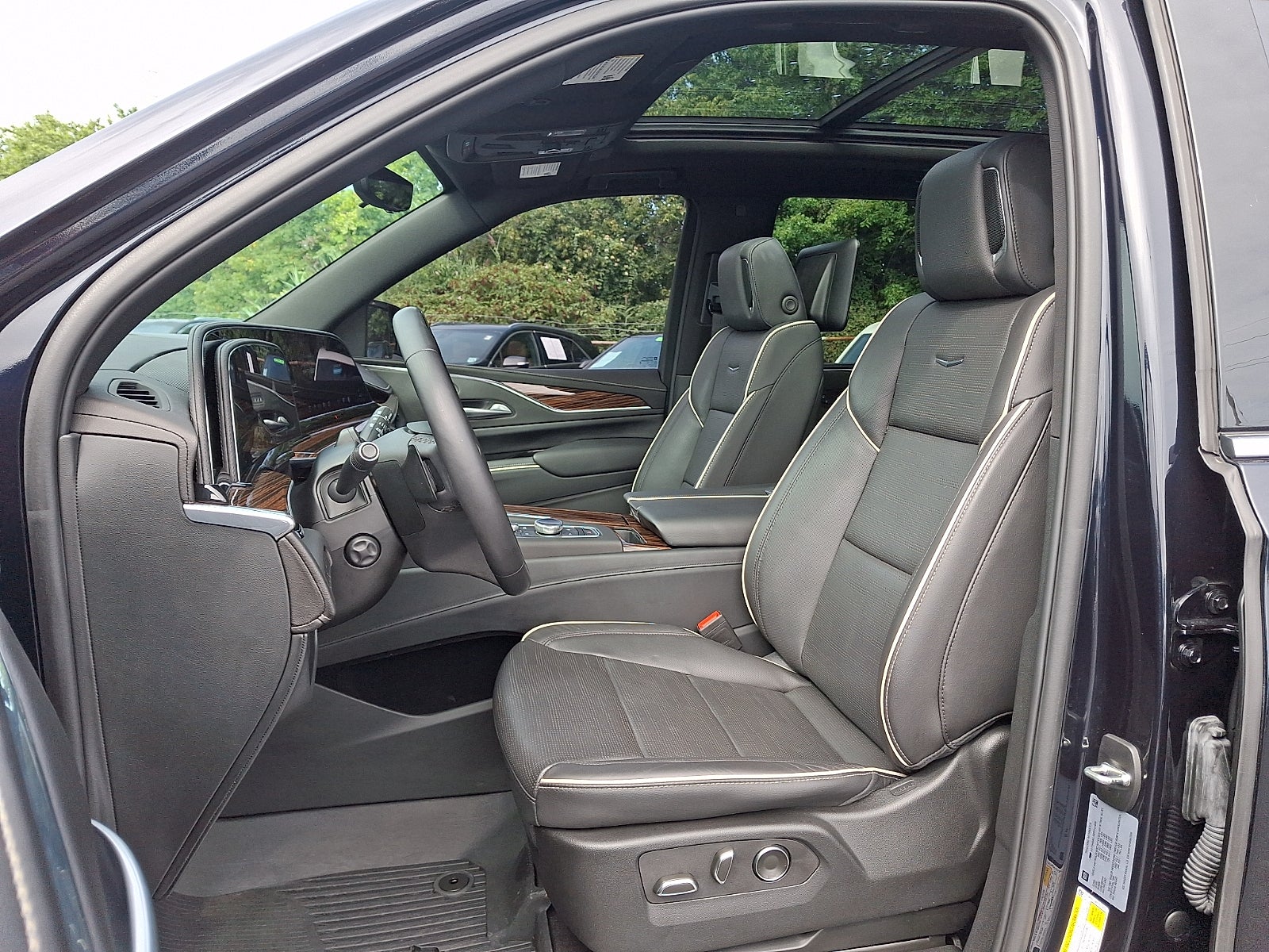 2024 Cadillac Escalade Premium Luxury