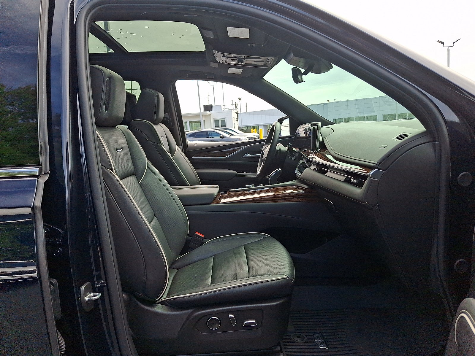 2024 Cadillac Escalade Premium Luxury