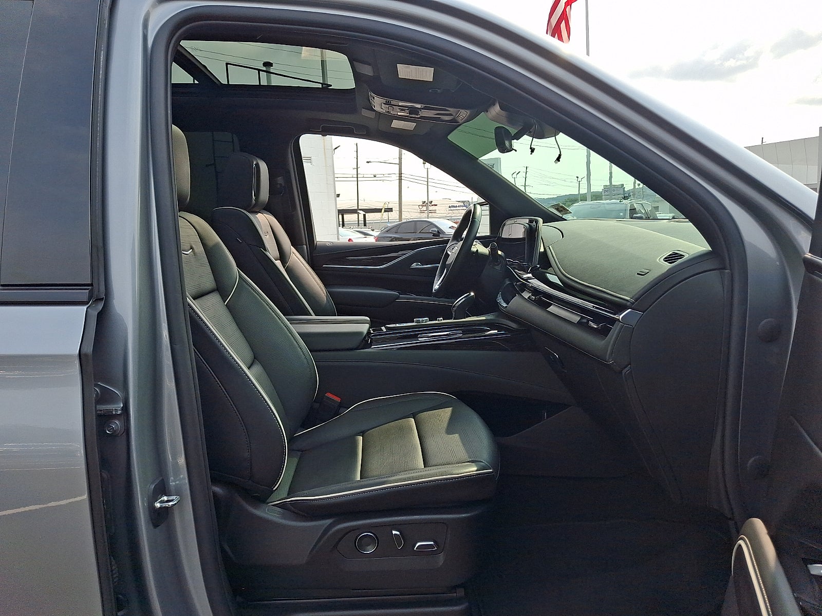 2023 Cadillac Escalade 4WD Sport