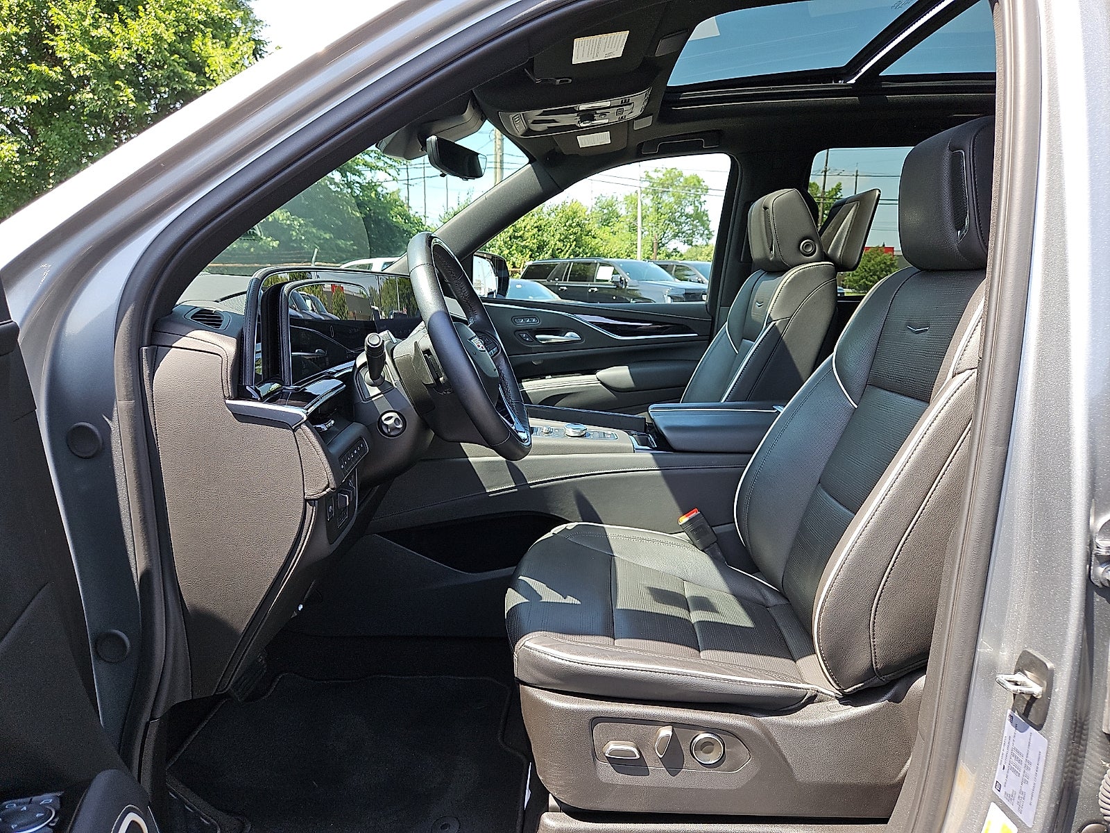 2024 Cadillac Escalade Sport