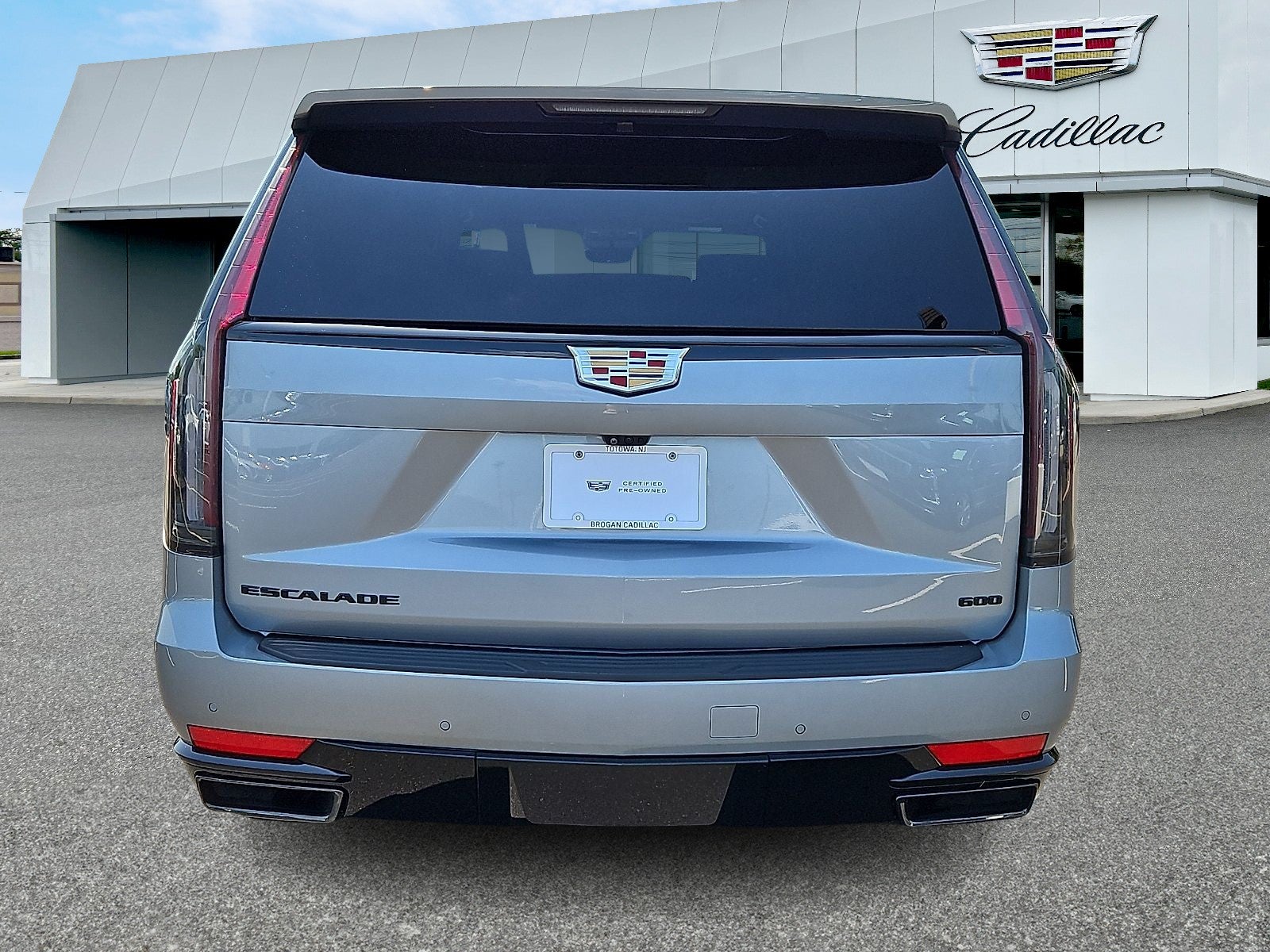 2024 Cadillac Escalade Sport