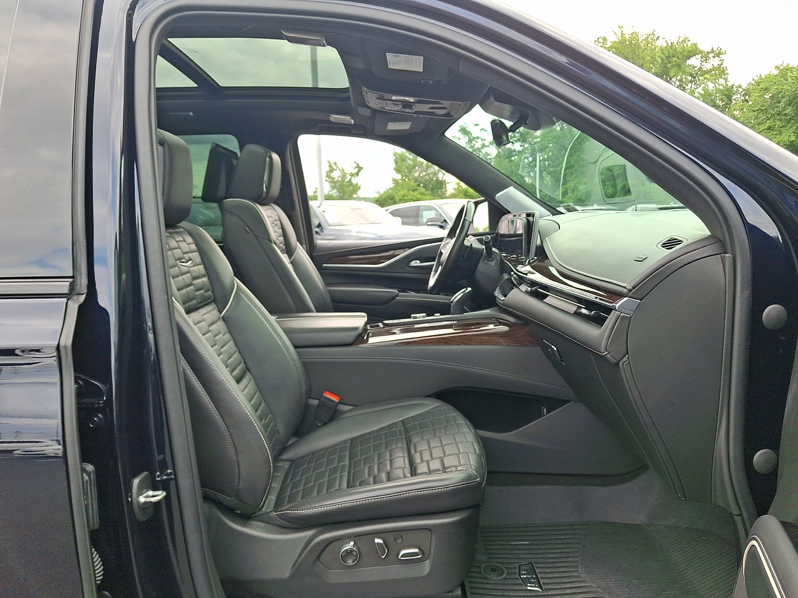 2023 Cadillac Escalade Sport Platinum