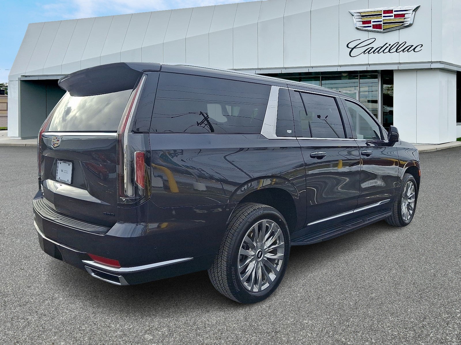 2023 Cadillac Escalade ESV Premium Luxury