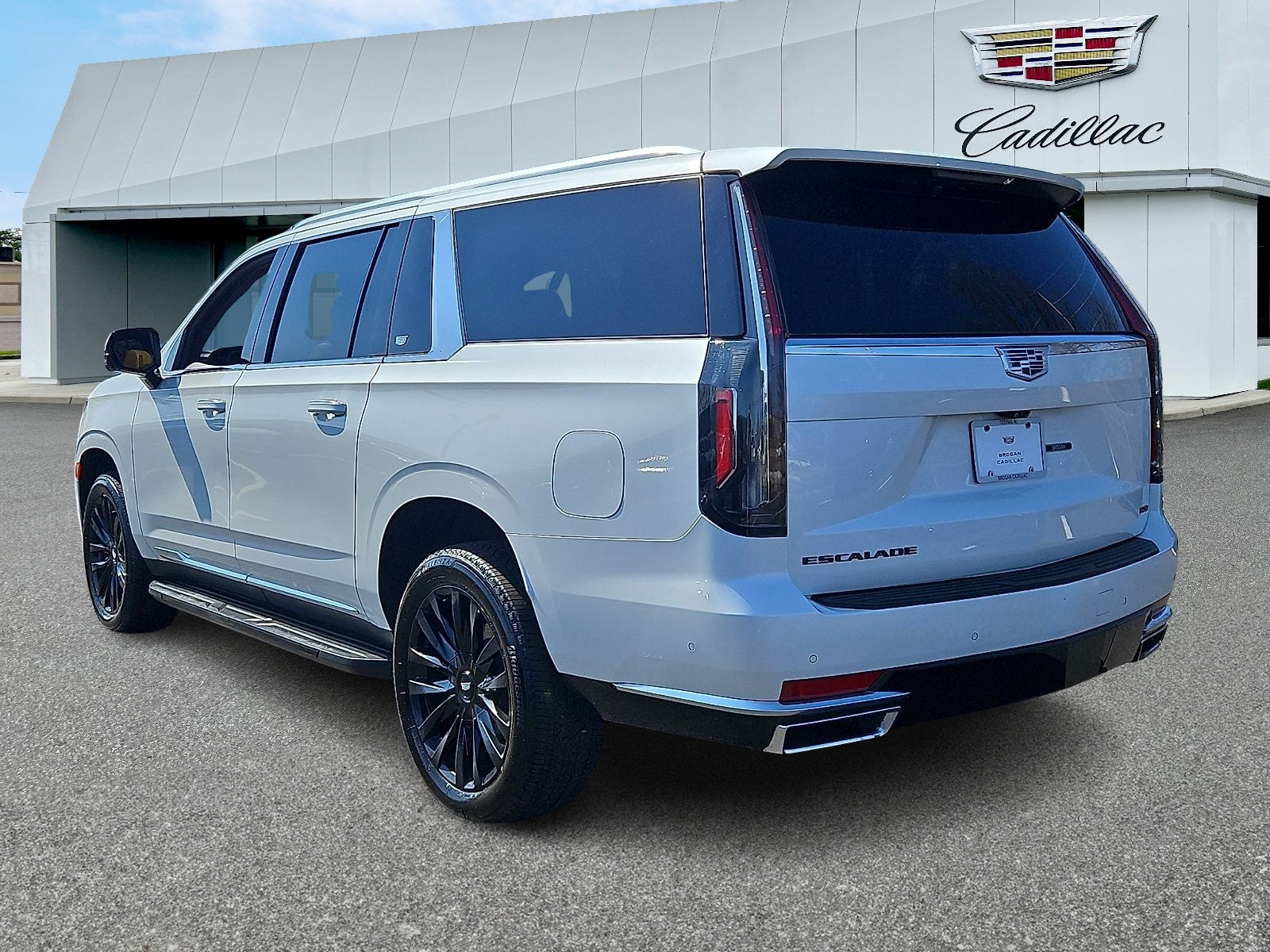 2022 Cadillac Escalade ESV Premium Luxury