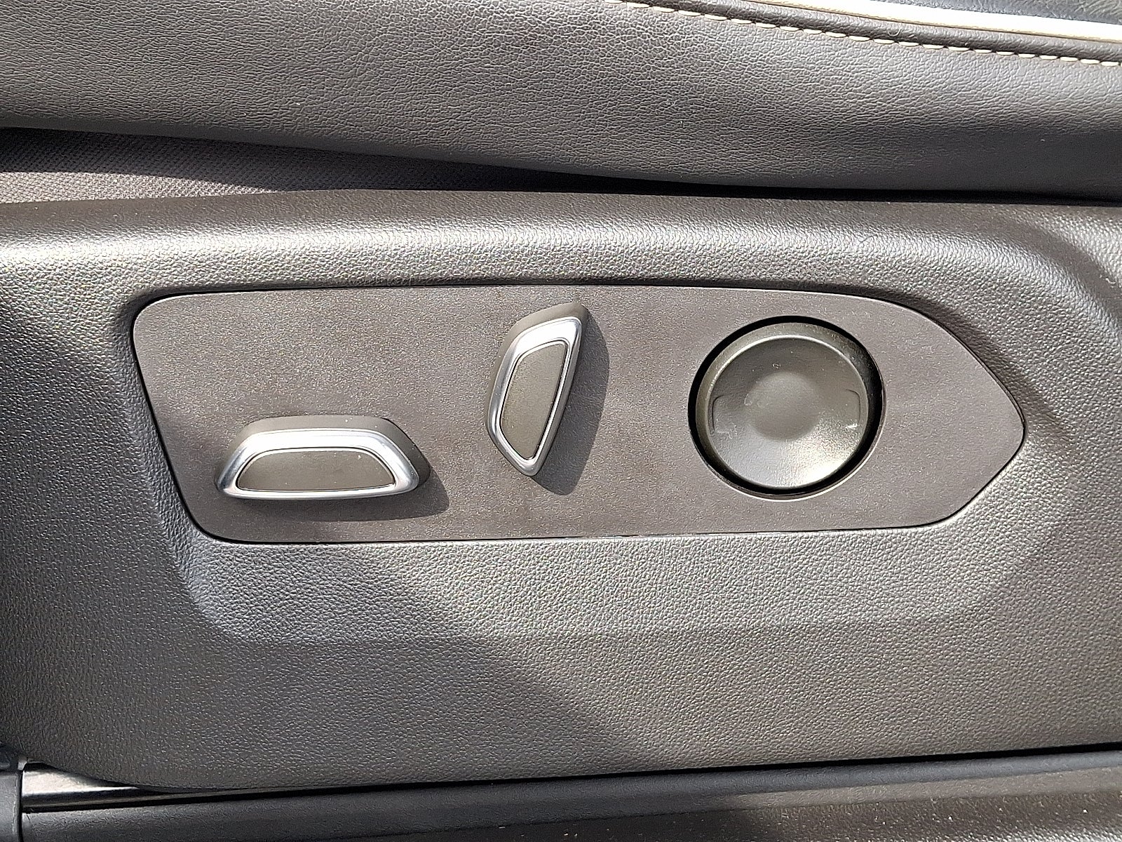 2022 Cadillac Escalade ESV Sport