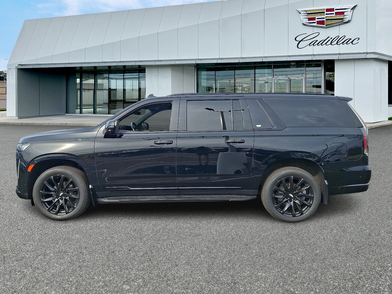 2022 Cadillac Escalade ESV Sport