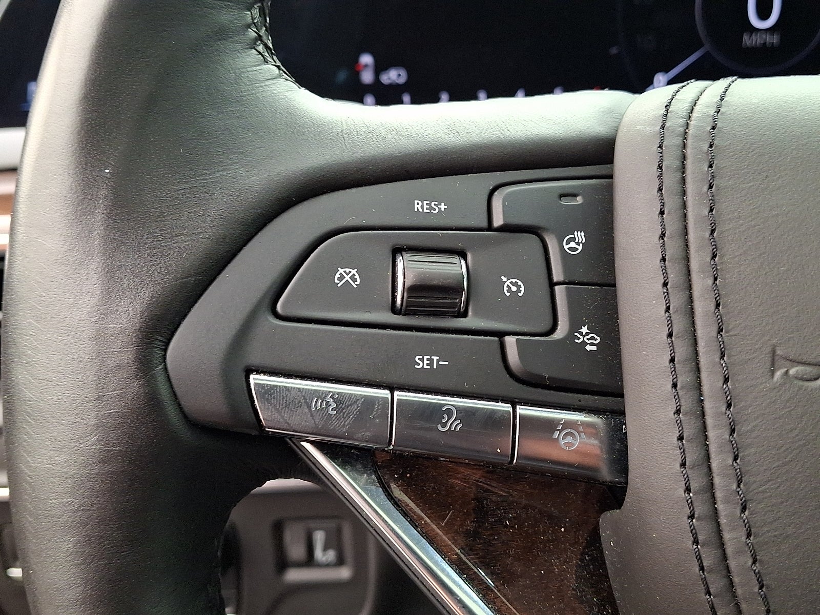 2023 Cadillac Escalade ESV Sport Platinum