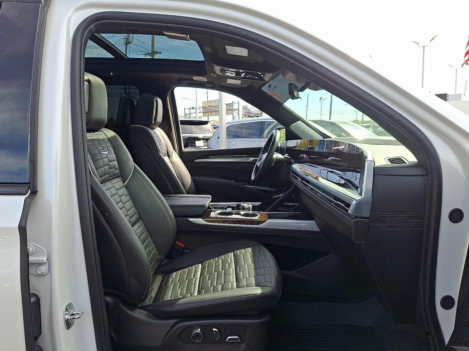 2025 Cadillac Escalade ESV Sport Platinum